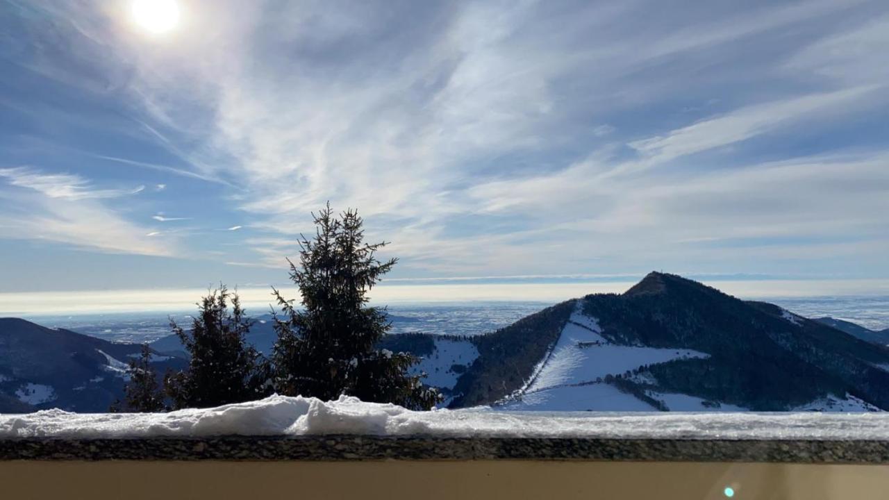 Panorama 1200, In The Heart Of The San Fermo Hills Lägenhet Adrara San Rocco Exteriör bild